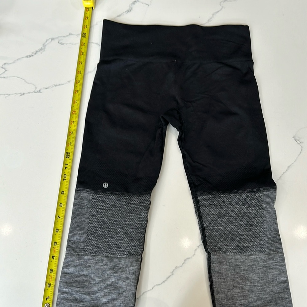 Size 6 Lululemon capris